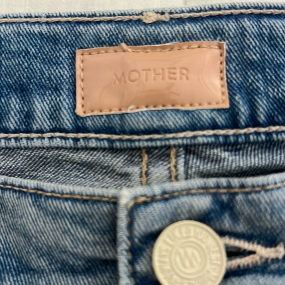 MOTHER low rise light wash bootcut jeans,size26.